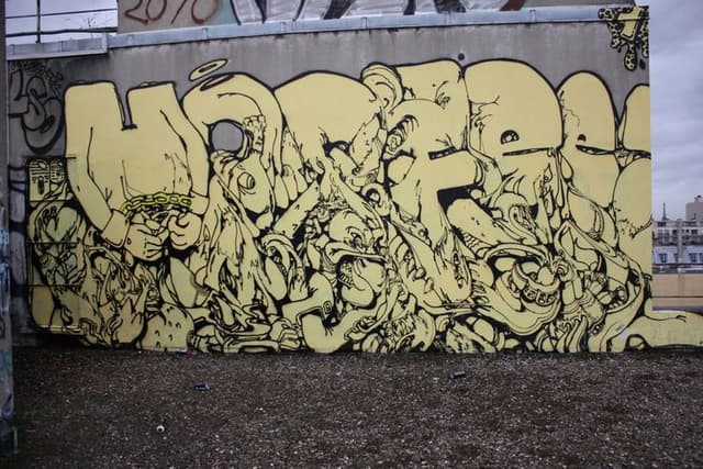  by horfe in Paris