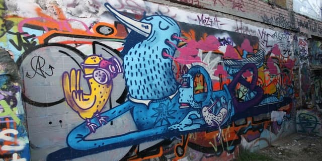  by Alëxone Dizac in Mantes-la-Ville